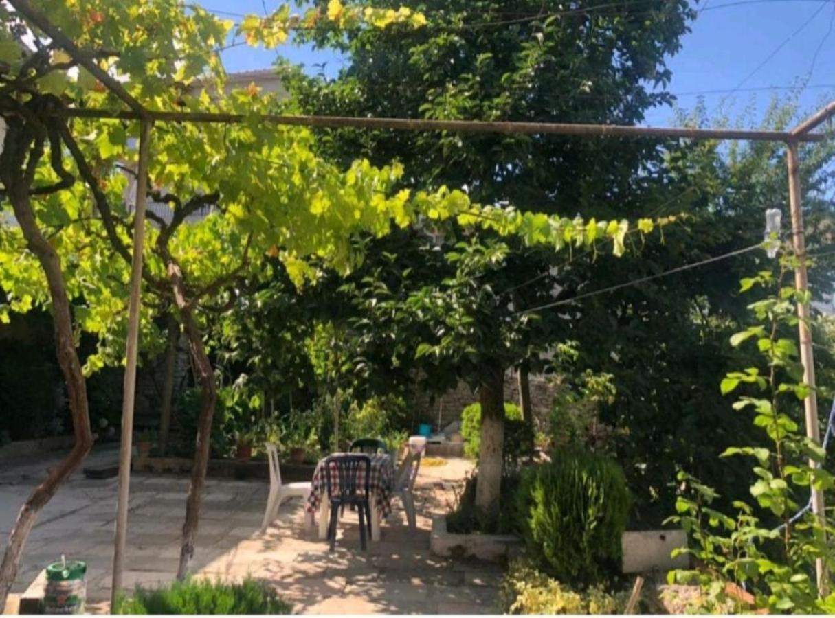 Miziriguesthouse Gjirokastra