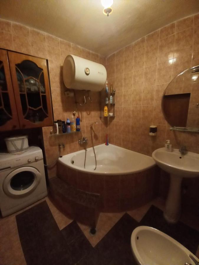 Miziriguesthouse Pensjonat Gjirokastra